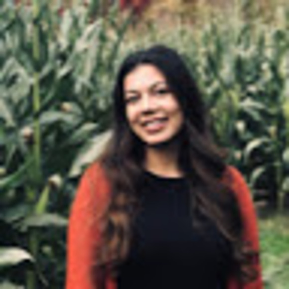 Meet your Posher, Gabriella - Picture 1 of 1